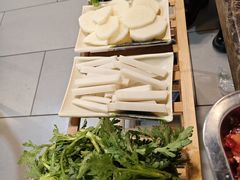 -沈记酸菜牛肉火锅店(九号路店)