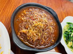 -胡子饮食店