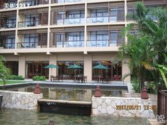 中庭-三亚亚龙湾红树林度假酒店