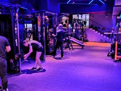 -W FITNESS 威尔仕健身·游泳(老西门新苑店)
