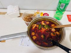 -铁锅哥米线
