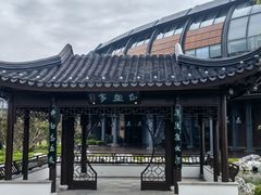 -上海滴水湖皇冠假日酒店