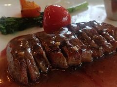 安格斯牛西冷牛排-乐意坊Alla Torre意大利手工披萨(陆家嘴旗舰店)