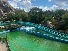 -七彩云南欢乐世界