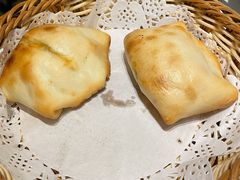 馕坑烤包子-巴扎美食·新疆菜·西域歌舞表演餐厅(新疆大厦店)