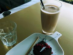 -UNI UNI(环亚凯瑟琳店)