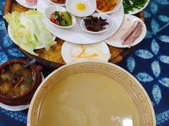 -桥香园云南过桥米线(金马碧鸡店)