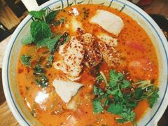 -云海肴·汽锅鸡·云南菜(天山百盛优客店)