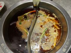 -忘情水鱼头·鲜鱼火锅(滨江中路店)