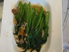 油渣炒菜心-勝記酒家·37年老字号·经典粤菜(荔枝公园店)