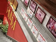 门面-川流不息·地道川菜·小龙虾(新松江路店)