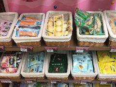 -全家便利店(愚园店)