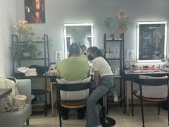 -ME觅妆·定制美妆·彩妆私教(菱角湖店)