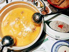-禄婶鸡煲·打边炉