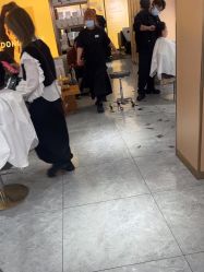 -一東造型烫发染发