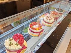 -花花卷卷·鲜食蛋糕(静安久光百货店)