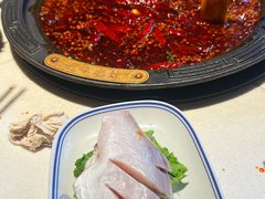 -爱你您·自家鱼塘·活水喷泉鱼火锅(八里店)