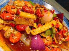 -六福烧烤酒馆(秦隆步行街店)