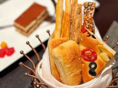 -广州天河希尔顿酒店