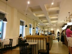 大堂-星巴克臻选(广州沙面店)