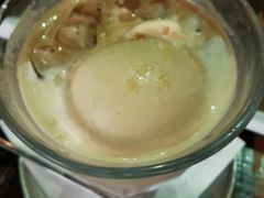 焦糖冰淇淋飘浮拿铁-MIKAKU(万达广场上海宝山店)