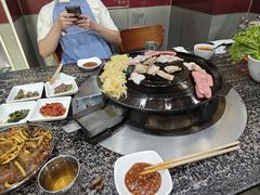 -海花锅盖烧烤店(怡馨家园店)