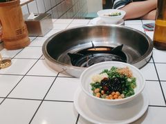 -蛙一刀·麻椒鱼火锅(金仙桥店)