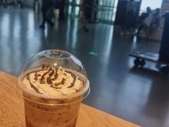 -星巴克(兰州中川机场T2出发店)