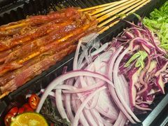 -威记烧嘢·南宁烧烤·超级生牛(绿地店)