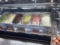 -极拉图·现制冰淇淋(大卫城店)