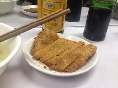 炸猪排-潘国仙耳光馄饨(黄家阙路店)