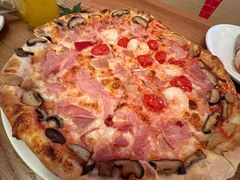 -城市大道红炉披萨烘焙坊