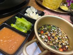 -合易泓烤肉·海肠捞饭(火车站店)