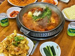 -喇喇排骨火锅·传统韩式脊骨汤(望京西园总店)