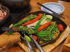 -云海肴·汽锅鸡·云南菜(天山百盛优客店)