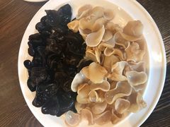 -龙隆昌·鲜品火锅·江湖烤鱼