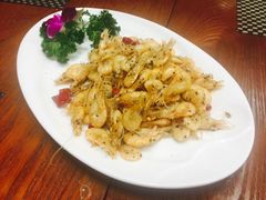 -山明水秀大饭店