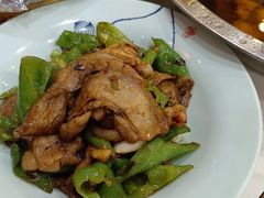 -鑫巴蜀小镇 · 水煮鱼专研店(玉桥店)