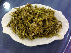 拌芽菜-钰田大院·怀柔地道农家菜·烤虹鳟鱼(雁栖湖店)