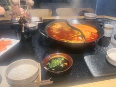-鹿鸣山草本茶香火锅(园西路店)