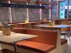 -老乡鸡(上海白玉兰广场店)