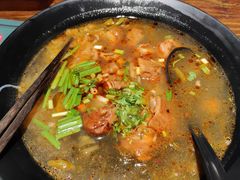 -八月美食小馆(银泰城总店)