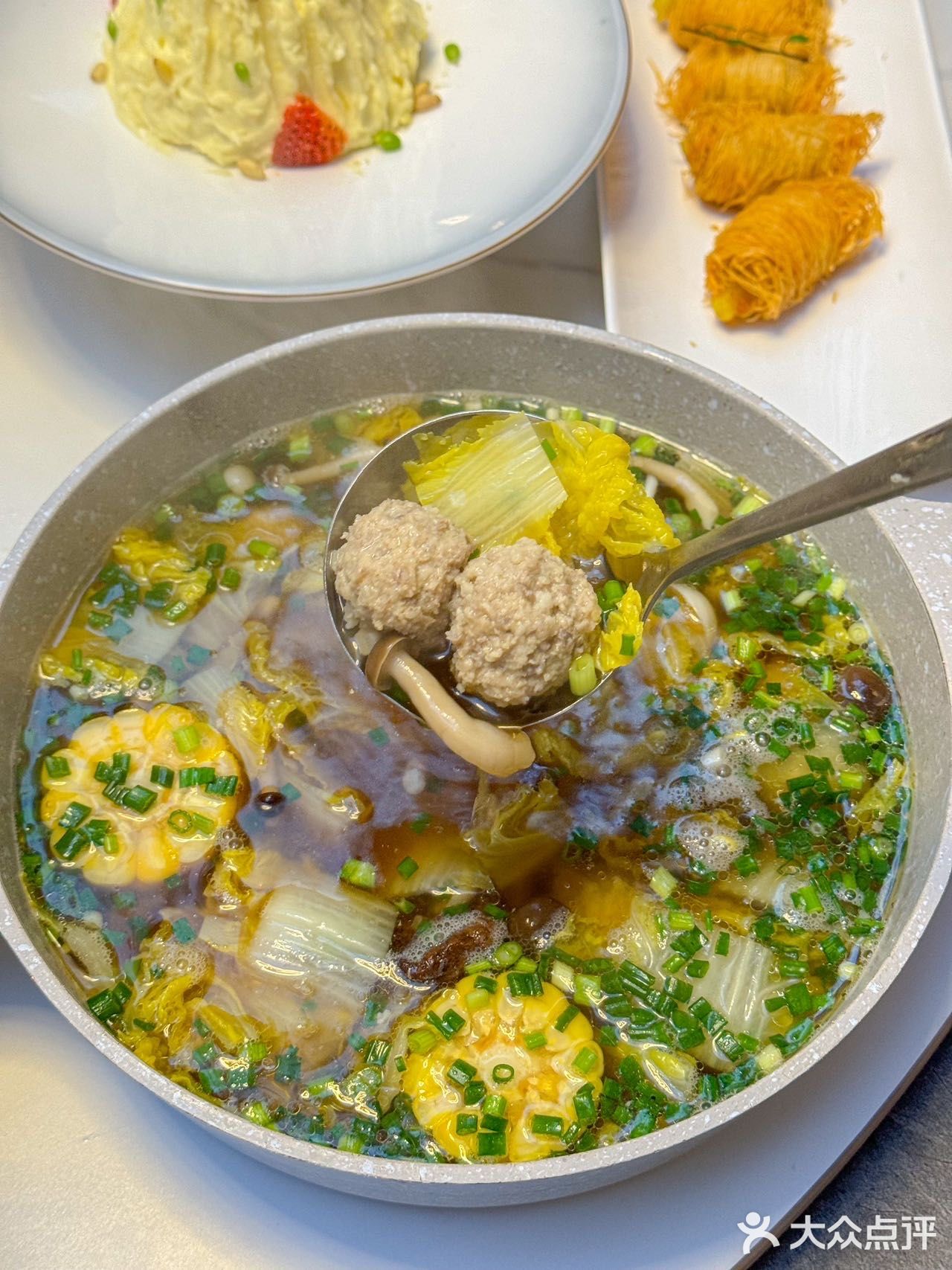 成都人也太会享受了！！藏在闹市的庭院川菜