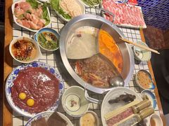 -山悦里 山野·鲜火锅(罗斯福广场店)
