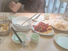 老干妈煸鱿鱼-吕氏疙瘩汤·海鲜新鲁菜(凯德mall新都心店)