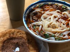 -魏旺湖北正宗牛肉面(硚口公园店)