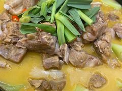 腊排骨火锅-洈水谣 · 地道荆州松滋菜(菱角湖公园店)