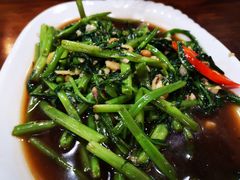 -Dang restaurant (patong phuket)