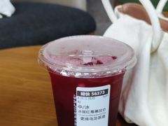 -星巴克臻选(上海虹桥新天地三店)