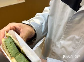 六运小区一家新开的小店